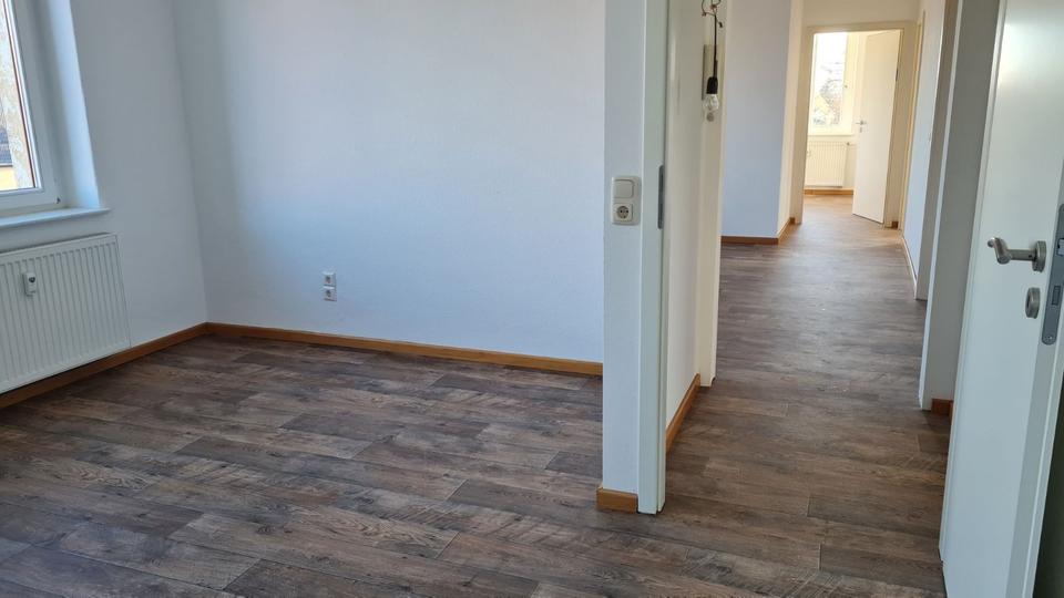 119,5 m² sanierte 4-Raum-Wohnung incl. Dachterrasse + Stellplatz 5 zimmer