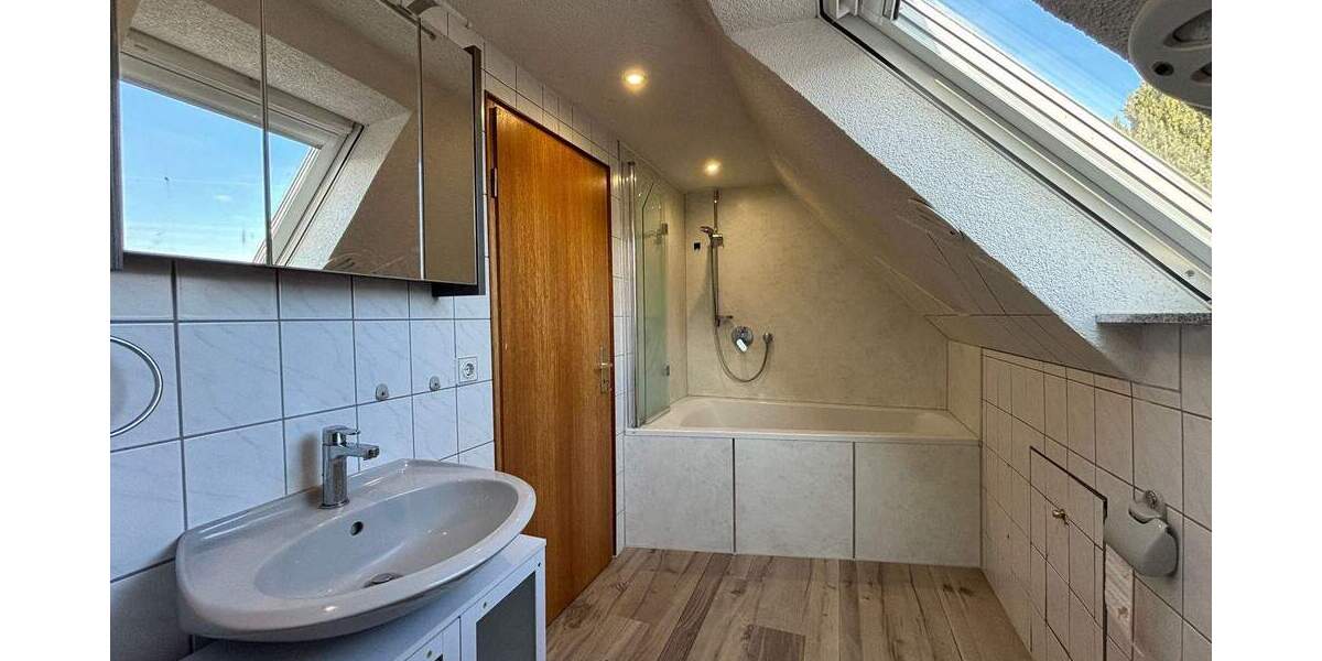 Einfamilienhaus Engen Bittelbrunn - 6 Zimmer, 163 m&sup2;, 438.000&euro; | Angebot:25959228