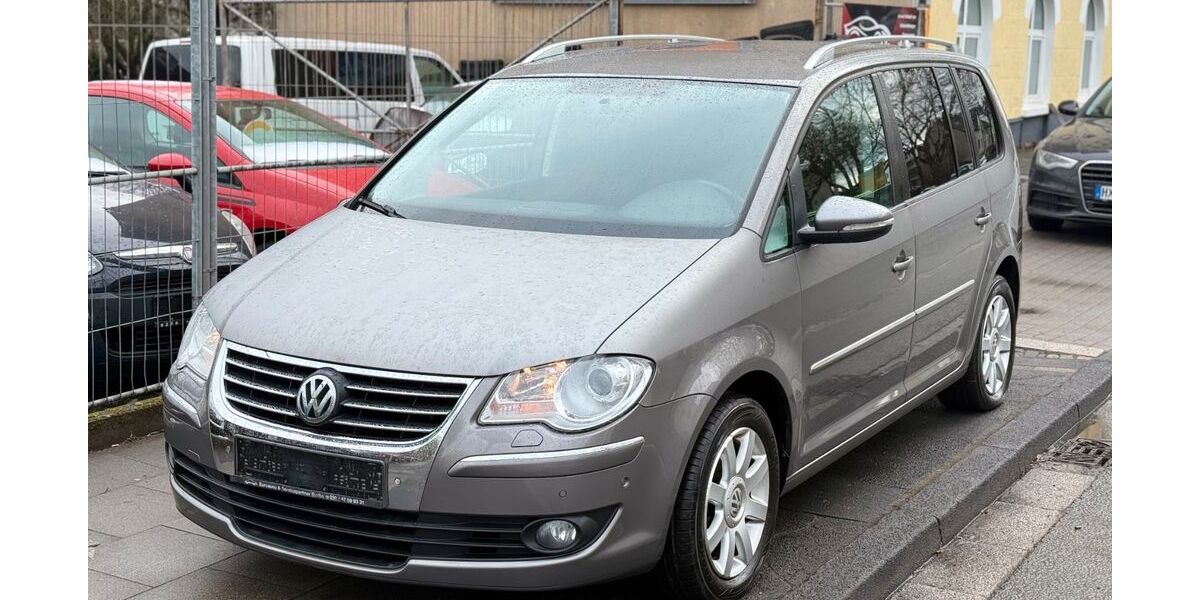 VW Touran 180.000 km 6.990 &euro; Castrop-Rauxel 44577