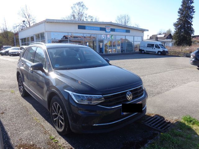 VW Tiguan 173.100 km 19.000 &euro; Laufen 83410