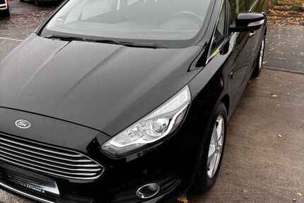 Ford S-Max 160.051 km 13.000 &euro; Riesa 01589
