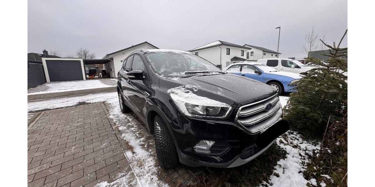 Ford Kuga 41.000 km 14.500 &euro; Laubach 35321