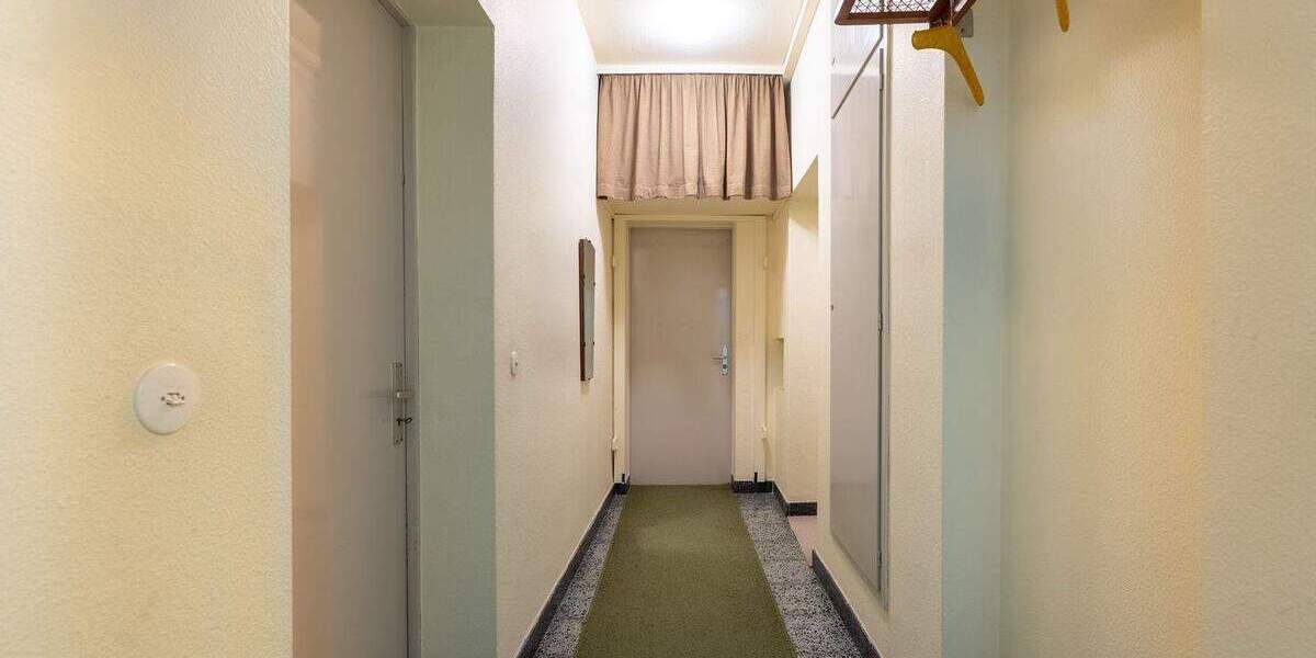 Tolles 2-FH mit über 220m² WFL möglich 9 zimmer