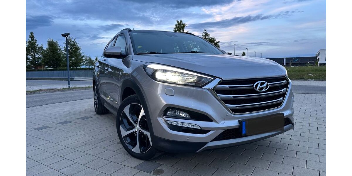 Hyundai TUCSON 118.000 km 17.000 &euro; Meckenbeuren 88074