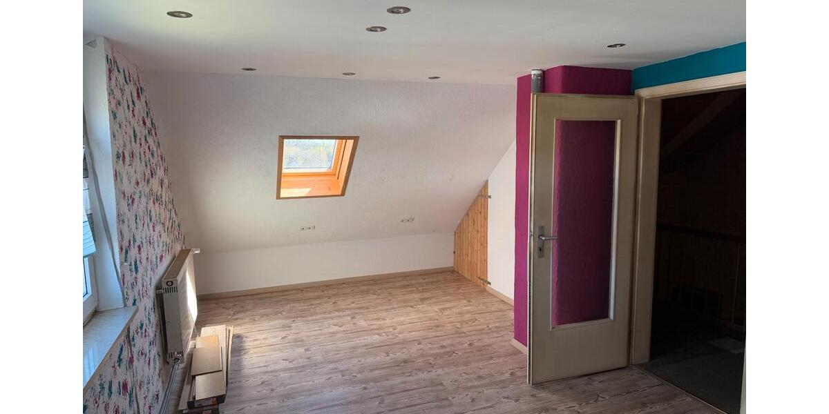 Reihenhaus Marktredwitz - 3 Zimmer, 130 m&sup2;, 250.000&euro; | Angebot:26326564