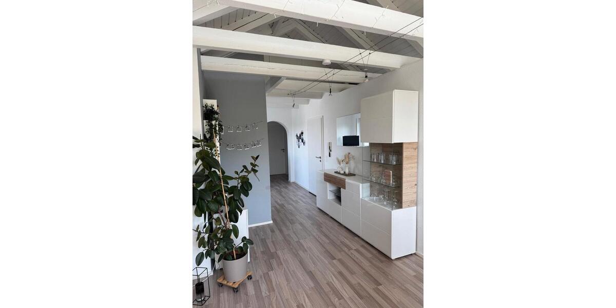 Dachgeschoßwohnung Bayreuth Meyernberg - 2 Zimmer, 106 m&sup2;, 900&euro; | Angebot:26661536