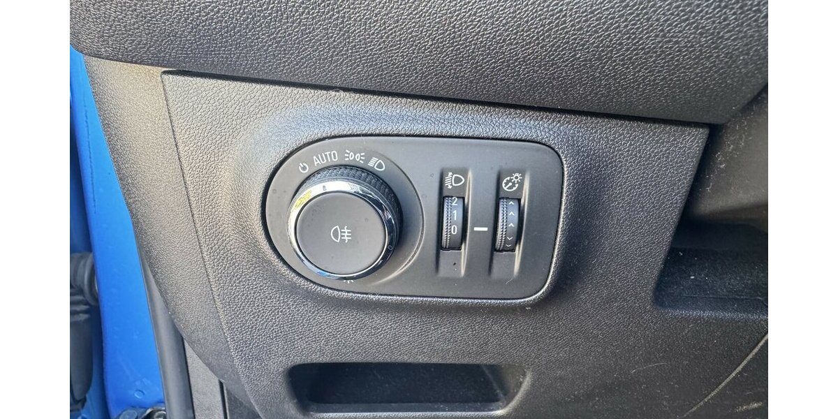 Opel Adam Navi Klima Sitzh. Alu ServiceNeu unfallfrei 43.000 km 11.500 &euro; Erftstadt 50374