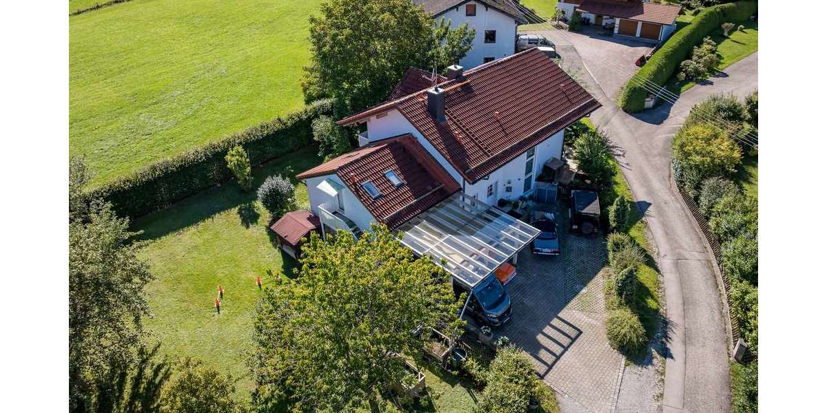 Haus zum Kaufen in Feldkirchen-Westerham 2.200.000 € 340 m² 10 zimmer