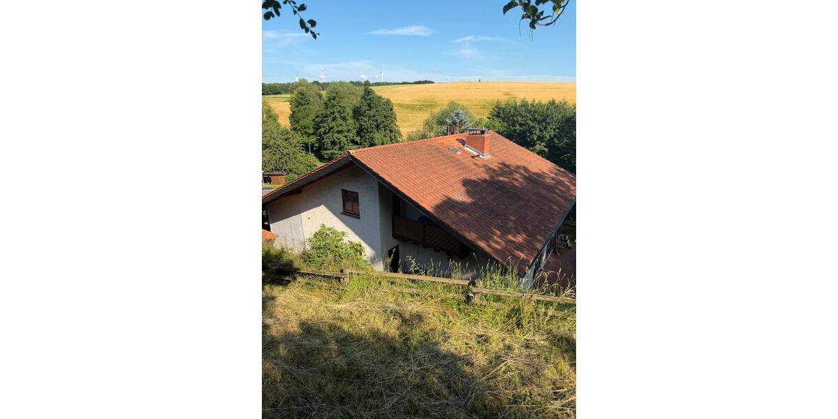 Einfamilienhaus Felsberg - 5 Zimmer, 250 m&sup2;, 350.000&euro; | Angebot:26960077