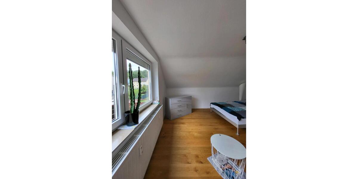 Dachgeschoßwohnung Tauberbischofsheim - 1 Zimmer, 43 m&sup2;, 400&euro; | Angebot:25405937