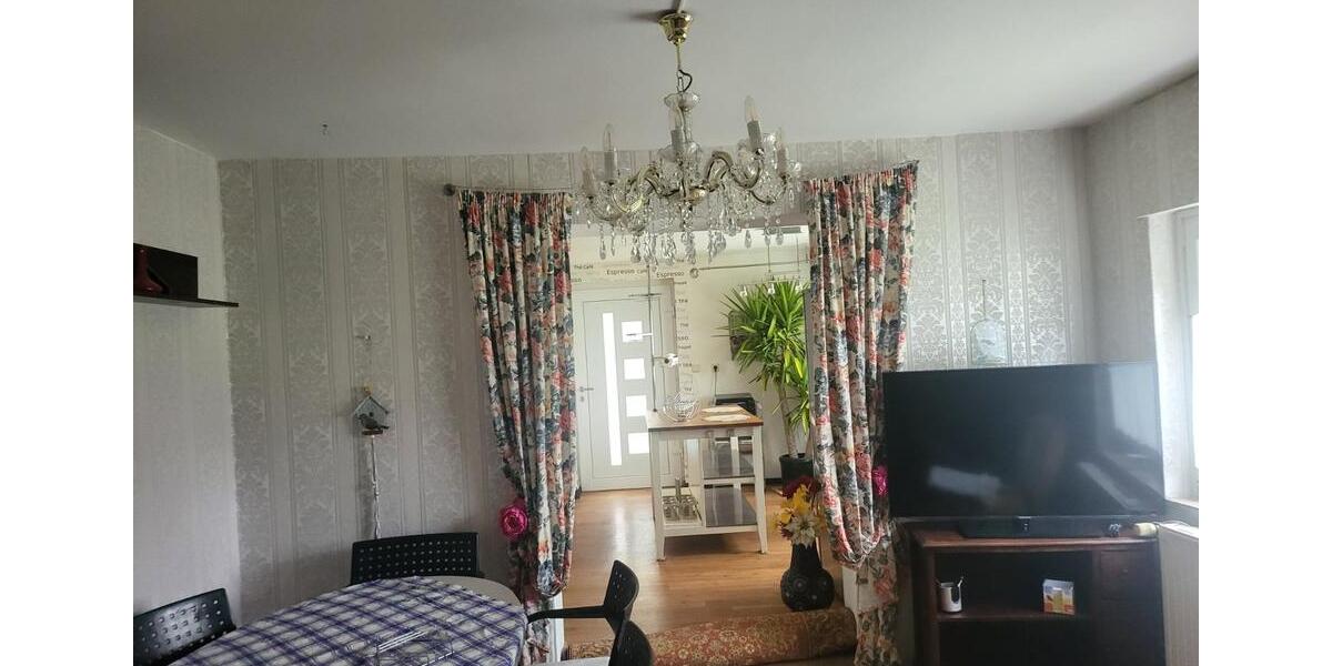 Erdgeschoßwohnung Lauterbach (Hessen) - 5 Zimmer, 120 m&sup2;, 135.000&euro; | Angebot:25056389