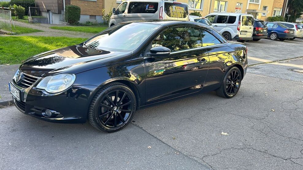 VW Eos 218.000 km 3.200 € Duisburg 47178
