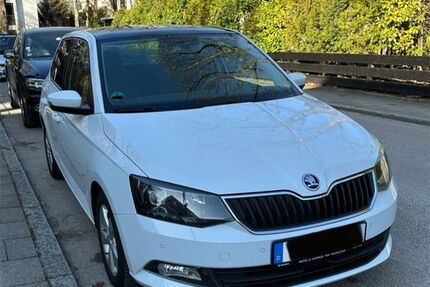 Skoda Fabia 128.560 km 8.999 &euro; München 81479