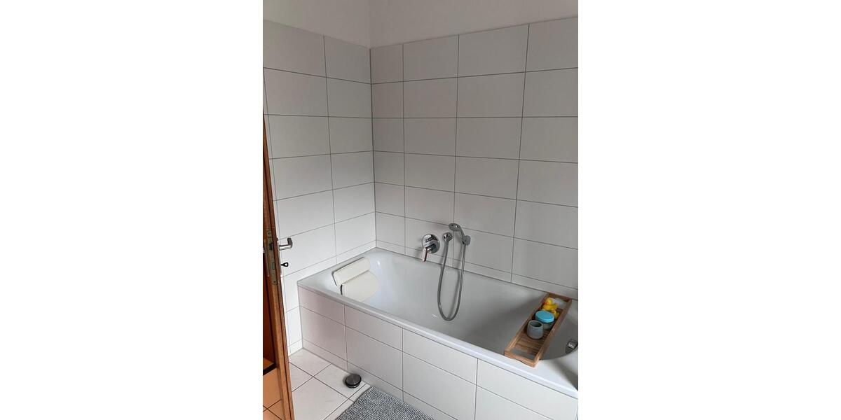 Etagenwohnung Riedstadt - 4 Zimmer, 96 m&sup2;, 1.200&euro; | Angebot:26327852