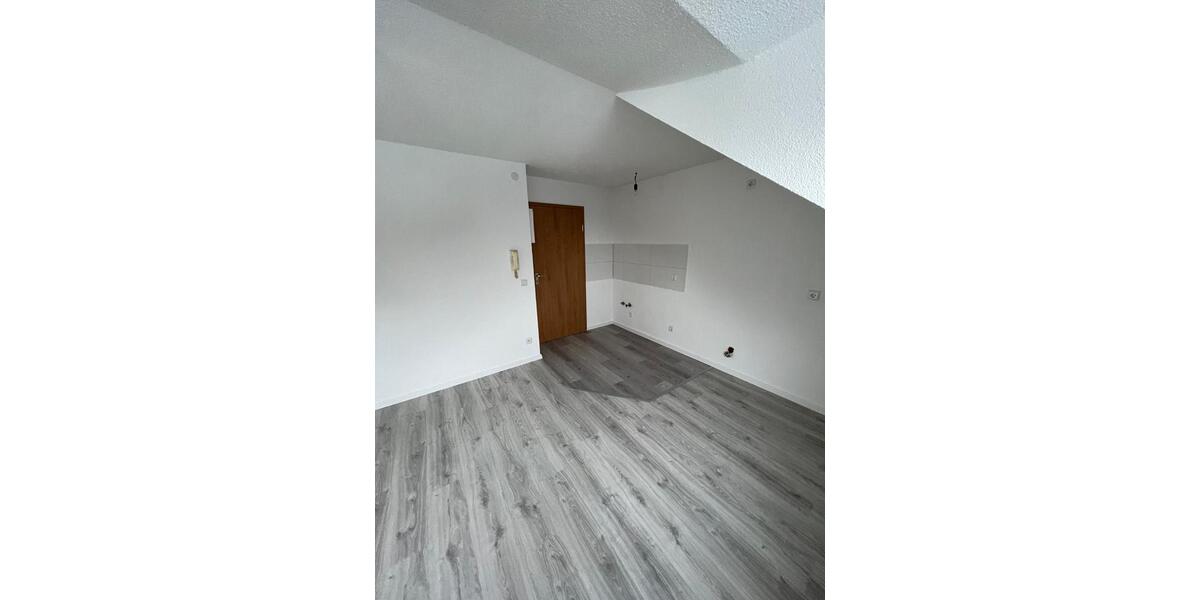 Dachgeschoßwohnung Bad Friedrichshall - 1 Zimmer, 21 m&sup2;, 425&euro; | Angebot:26383048