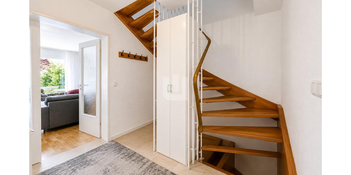 WINDISCH – Großzügiges Reihenhaus mit Potenzial in ruhiger, zentraler Lage – frei ab Sommer 2027! - Reihenmittelhaus Puchheim | Angebot:26866368