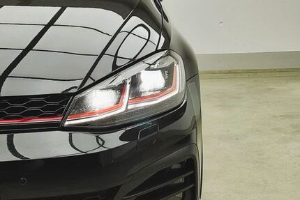 VW Golf 99.247 km 26.500 &euro; Aschheim 85609