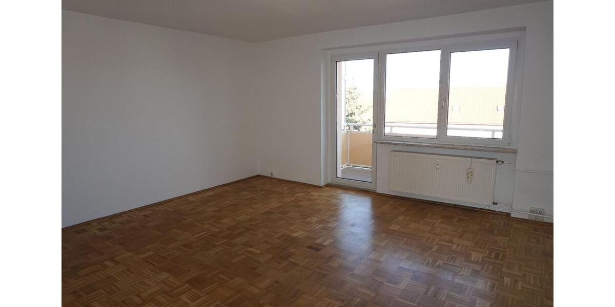 Etagenwohnung Eisenberg - 4 Zimmer, 77 m&sup2;, 105.000&euro; | Angebot:22066999