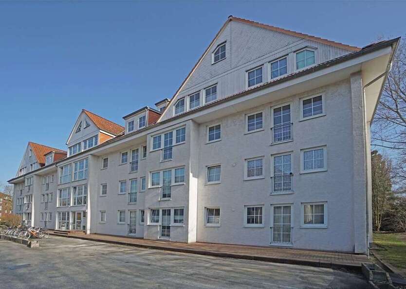 Wohnung zum Kaufen in Elmshorn 85.000 € 33.04 m²