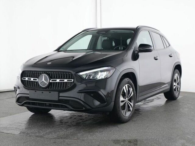 Mercedes-Benz GLA 180 8.600 km 37.850 &euro; Bad Doberan 18209