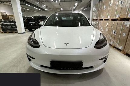 Tesla Model 3 31.564 km 27.200 &euro; Obertraubling 93083