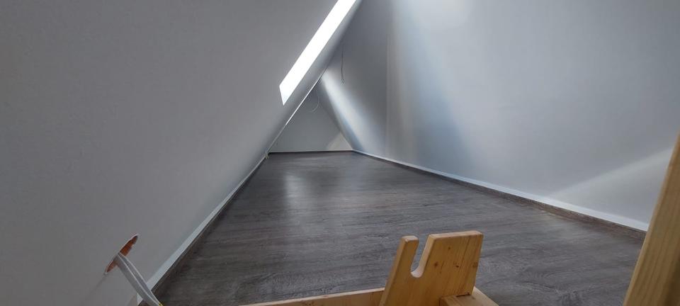 Dachgeschoßwohnung Bisingen - 2 Zimmer, 45 m&sup2;, 500&euro; | Angebot:26670376