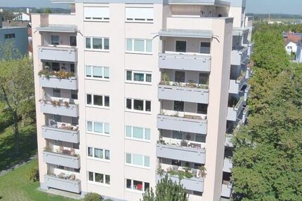 Provisionsfrei* Penthouse mit großer 26 m² Dachterrasse - Mietfrei - Privatverkauf - Ren.-bedürftig - Haus Germering | Angebot:25050047