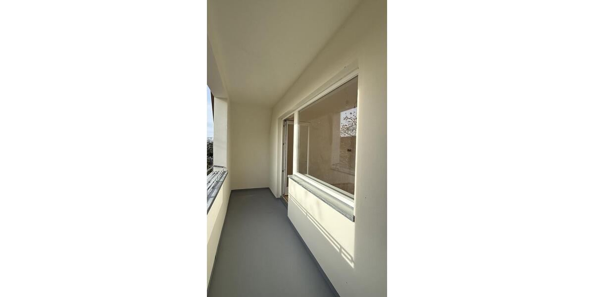 Dachgeschoßwohnung Berlin Steglitz-Zehlendorf - 2 Zimmer, 80 m&sup2;, 1.512&euro; | Angebot:25510565