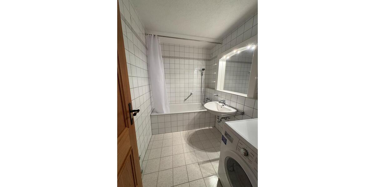 Etagenwohnung Kempten (Allgäu) - 2 Zimmer, 74 m&sup2;, 1.290&euro; | Angebot:26676126