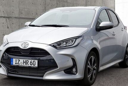 Toyota Yaris 4.140 km 23.880 &euro; Itzehoe 25524