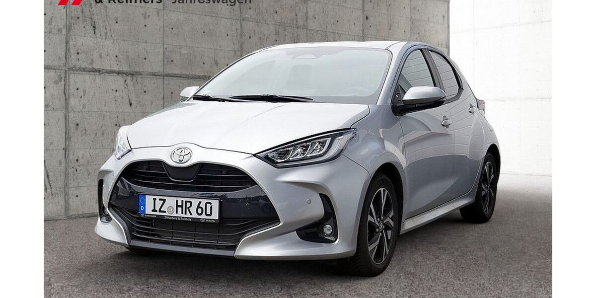 Toyota Yaris 4.140 km 23.880 &euro; Itzehoe 25524