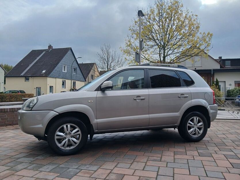 Hyundai TUCSON 168.000 km 5.850 € Hamm 59071