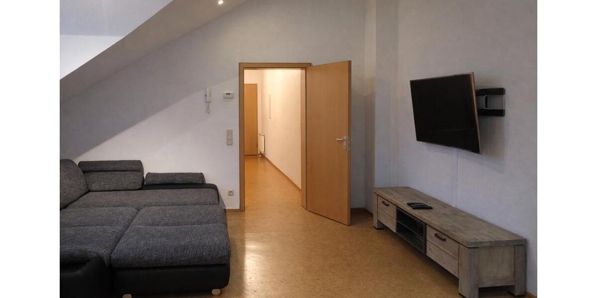 Dachgeschoßwohnung Weiskirchen - 2 Zimmer, 80 m&sup2;, 550&euro; | Angebot:26320928