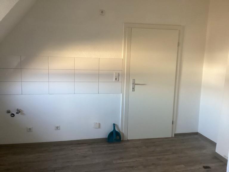 Dachgeschoßwohnung Mannheim Niederfeld - 2 Zimmer, 50 m&sup2;, 582&euro; | Angebot:24714402
