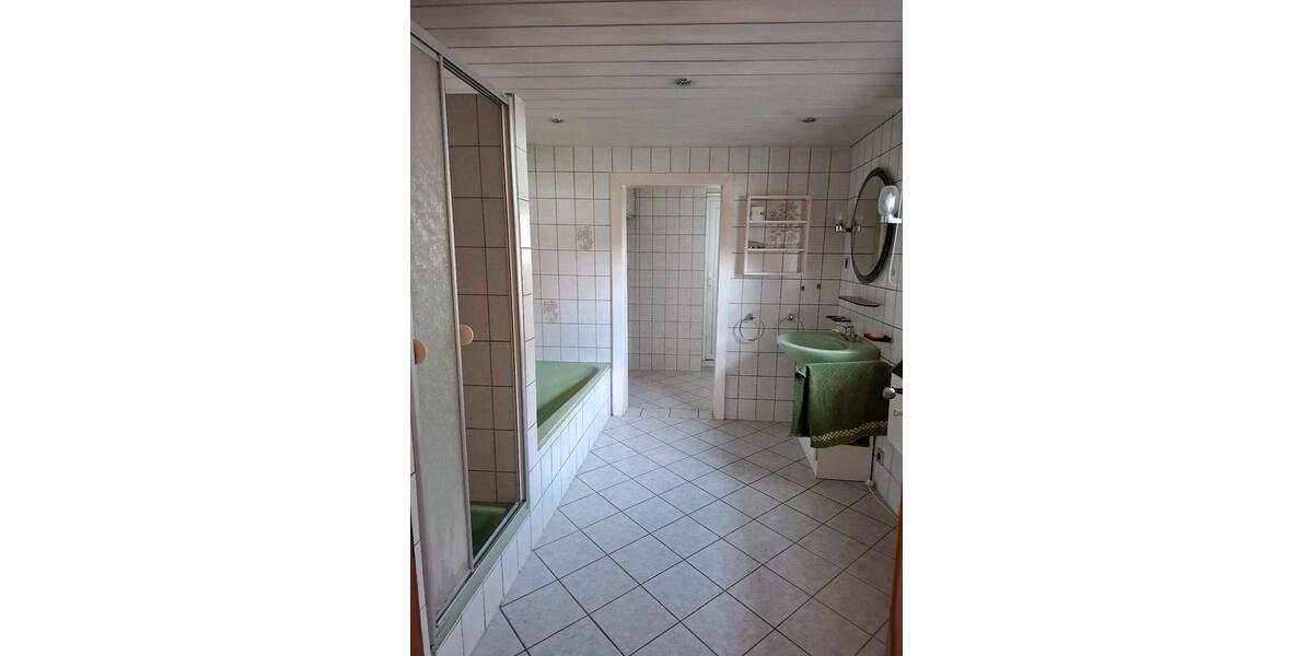 Mehrfamilienhaus, Wohnhaus Töging am Inn - 7 Zimmer, 202 m&sup2;, 475.000&euro; | Angebot:26749998