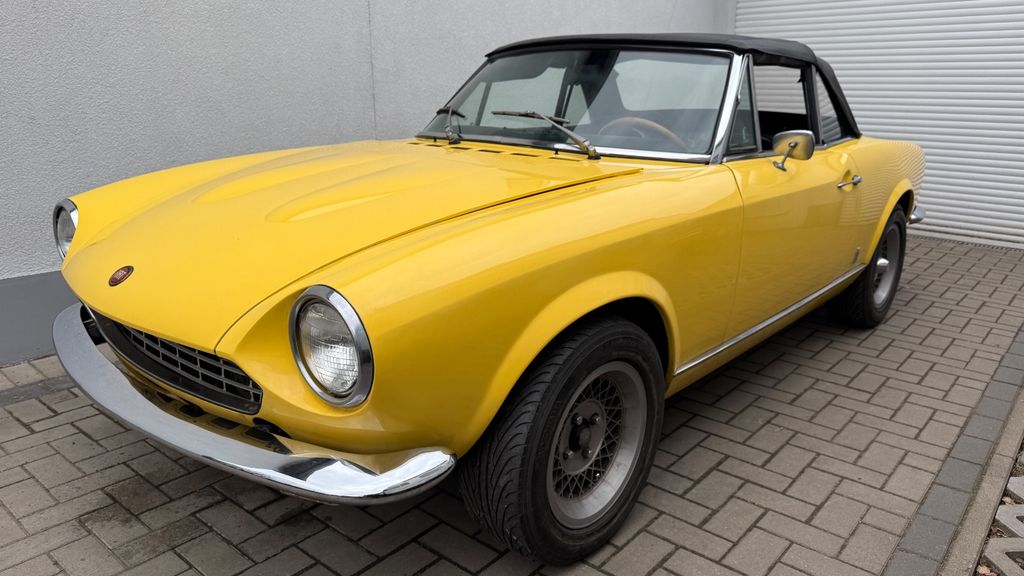 Fiat 124 Spider 30.000 km 9.500 &euro; Ahrensfelde 16356