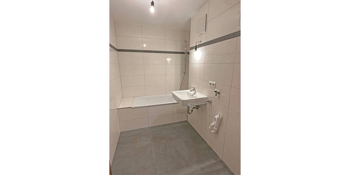 Etagenwohnung Dresden Seidnitz/Dobritz - 3 Zimmer, 74 m&sup2;, 215.000&euro; | Angebot:26309926