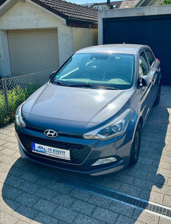 i20