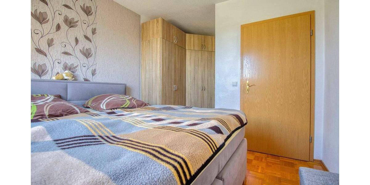 Etagenwohnung Demmin - 3 Zimmer, 81 m&sup2;, 97.450&euro; | Angebot:26117996