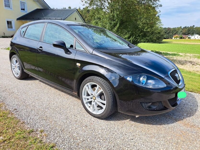 Seat Leon 237.100 km 2.390 € Falkenberg 84326