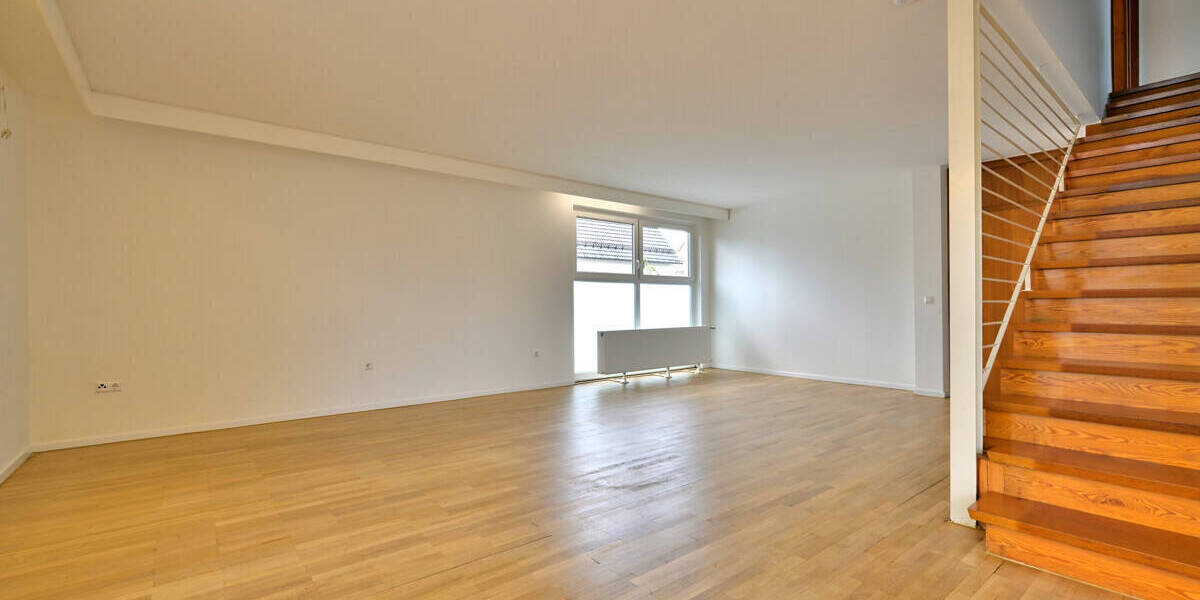 Einfamilienhaus Ramstein-Miesenbach Miesenbach - 6 Zimmer, 182 m&sup2;, 1.950&euro; | Angebot:26359656