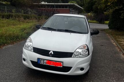 Renault Clio 277.000 km 2.100 € Köngen 73257