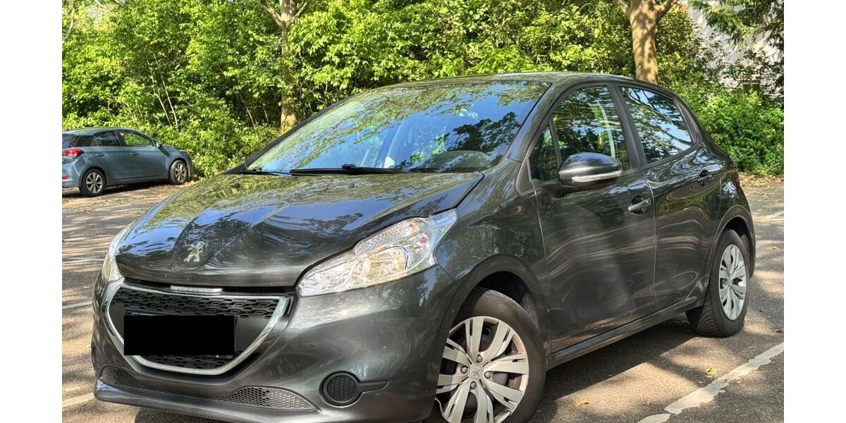 Peugeot 208 71.000 km 5.200 € Sindelfingen 71063