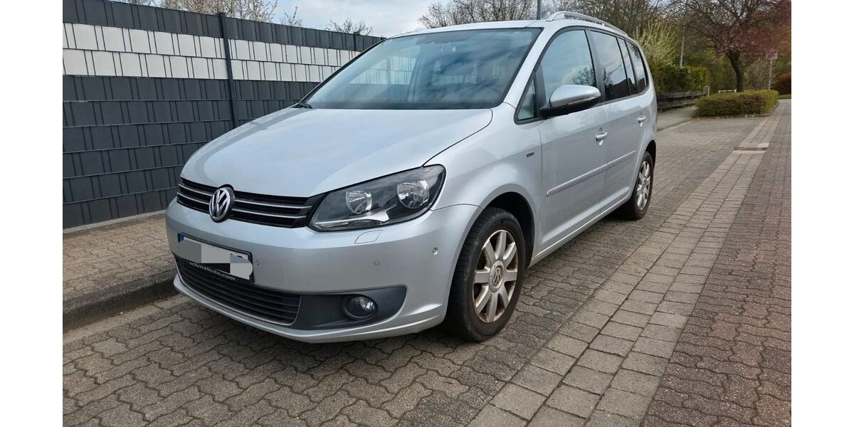 VW Touran 177.900 km 8.500 &euro; Helmstedt 38350