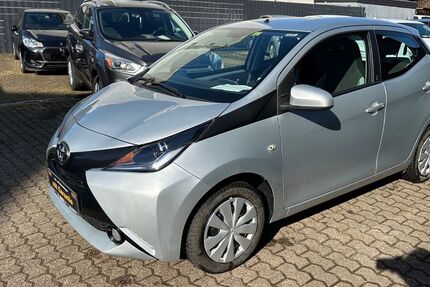 Toyota Aygo (X) 99.000 km 7.499 € Lebach 66822