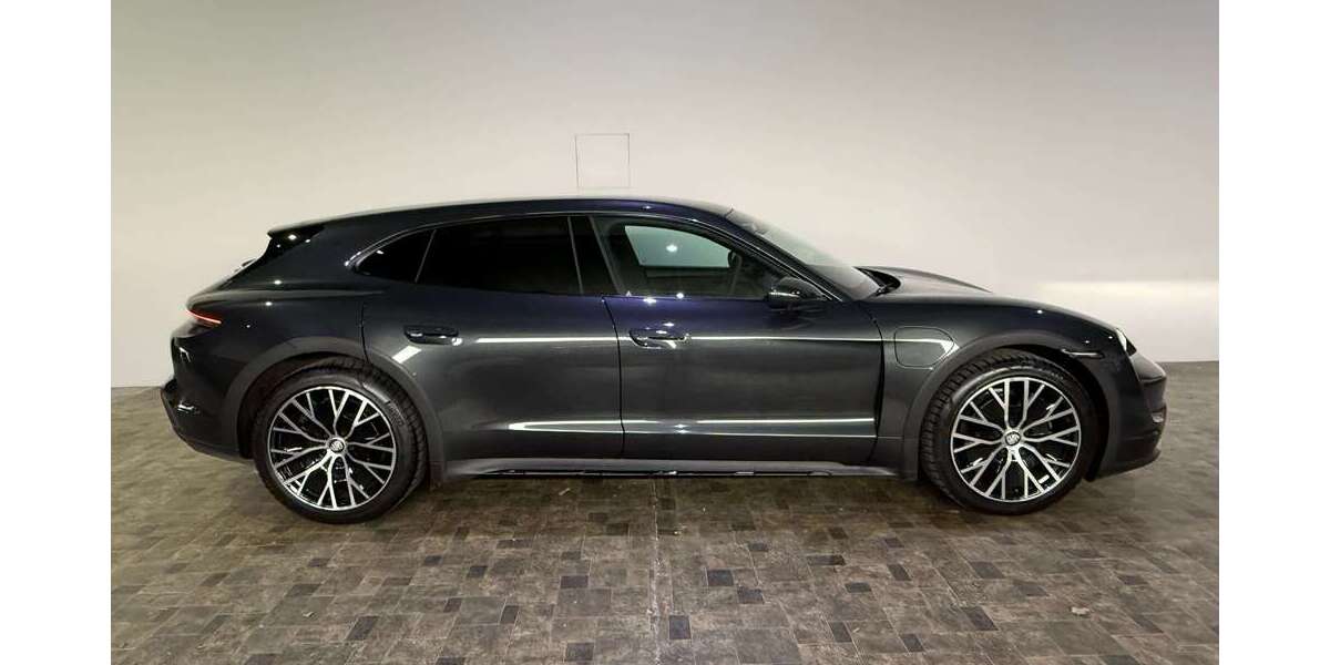 Porsche Taycan 128.000 km 53.990 &euro; Nümbrecht-Niederbröl 51588