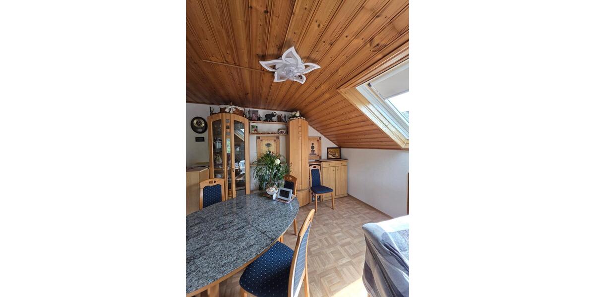 Dachgeschoßwohnung Bad Mergentheim - 4 Zimmer, 88 m&sup2;, 250.000&euro; | Angebot:26561647