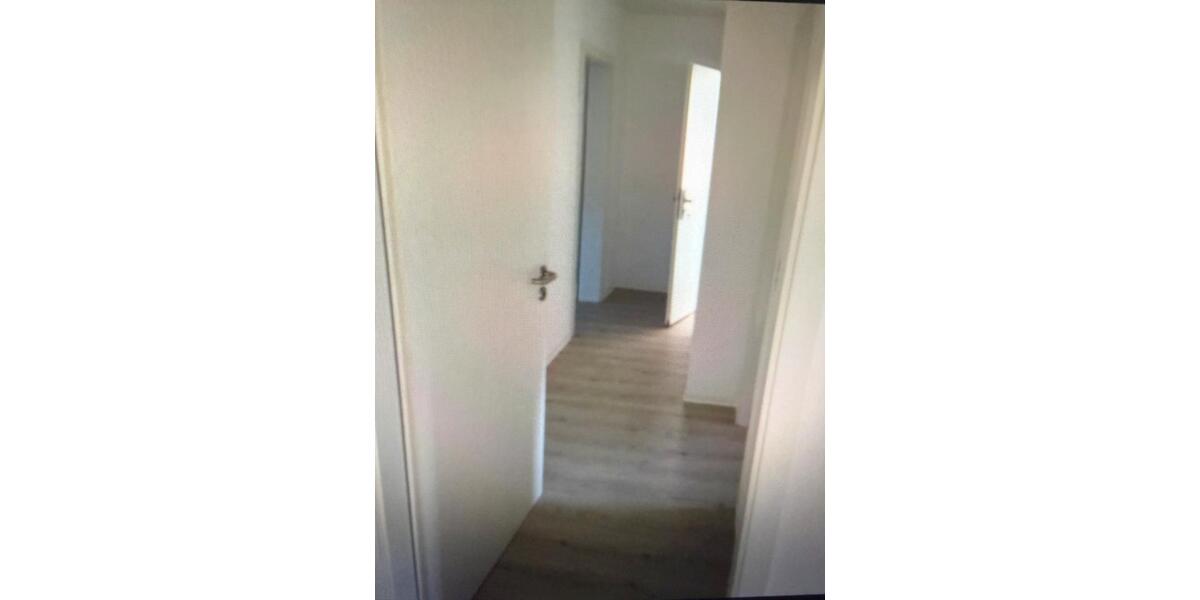 Etagenwohnung Pößneck - 2 Zimmer, 51 m&sup2;, 520&euro; | Angebot:26426105