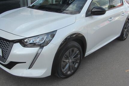 Peugeot 208 36.300 km 16.950 &euro; Riedlingen 88499