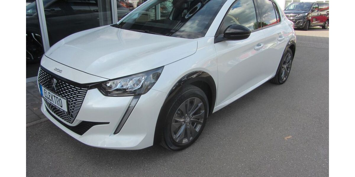 Peugeot 208 36.300 km 16.950 &euro; Riedlingen 88499